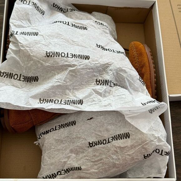 Minnetonka knee high fringe suede moccasins - Picture 6 of 6